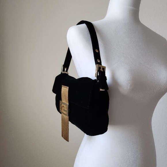 FENDI baguette bag - Picture 2 of 11